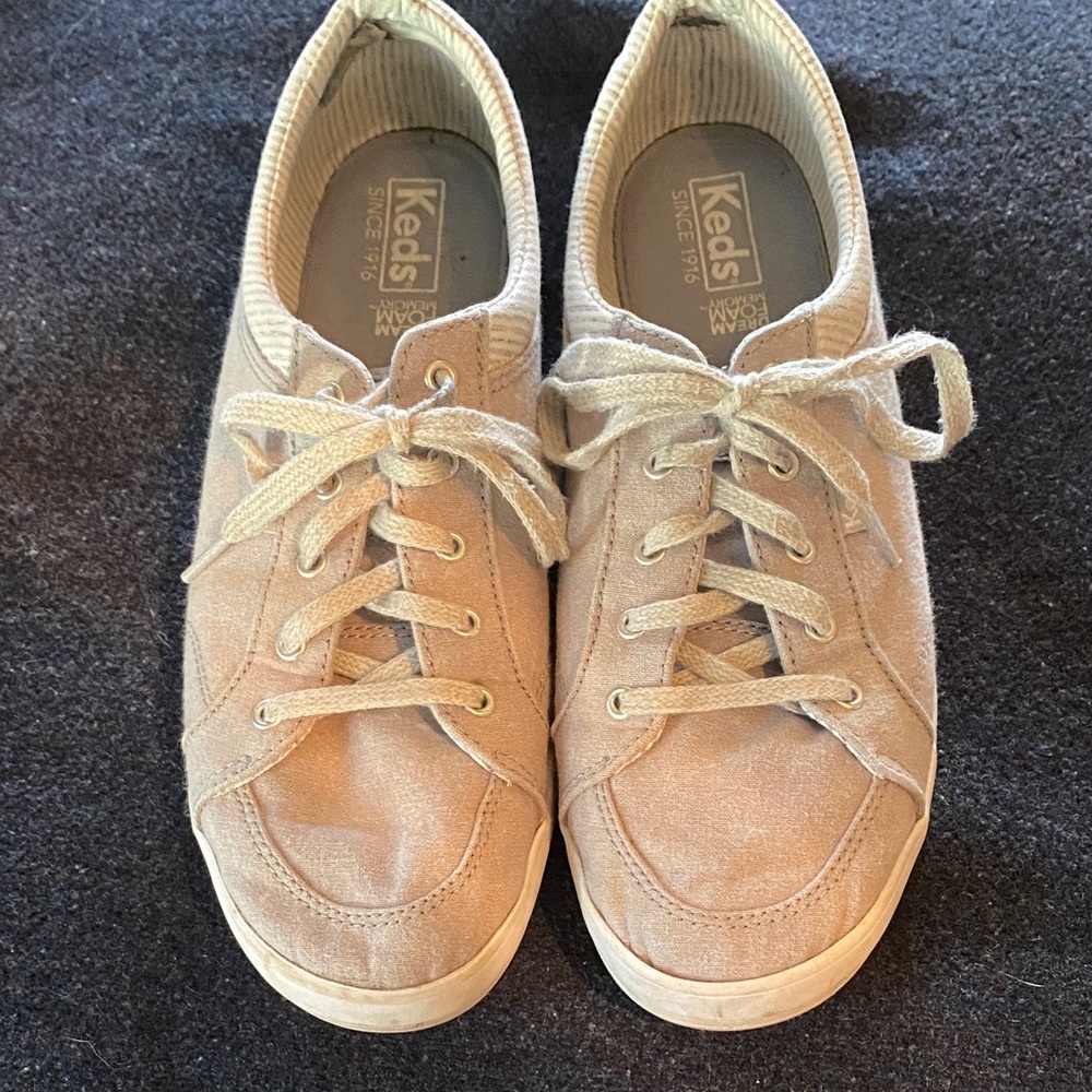 Keds Canvas Lace-Up Sneakers in tan size 8
